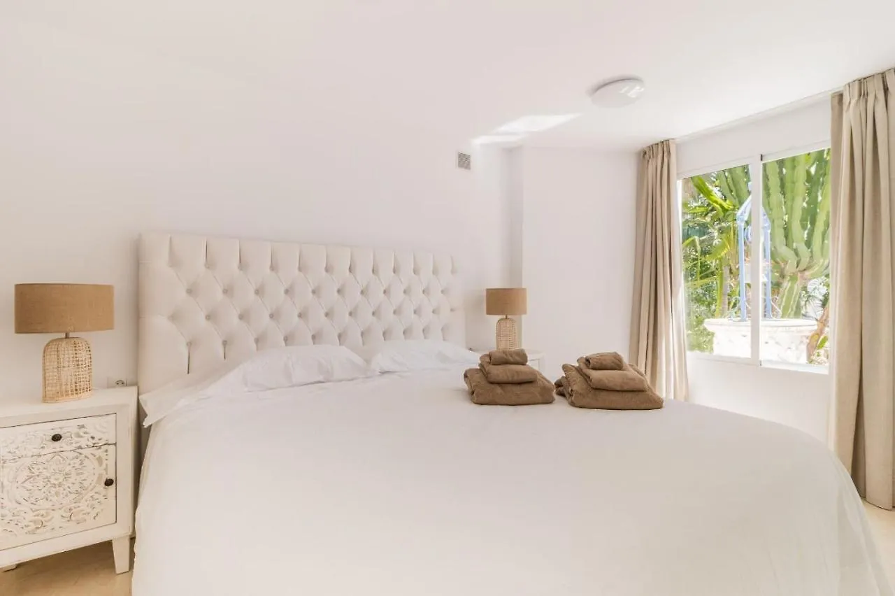 Arcadia - Avenida 28 De Las Adelfas 29680 Estepona, Malaga Villa Estepona