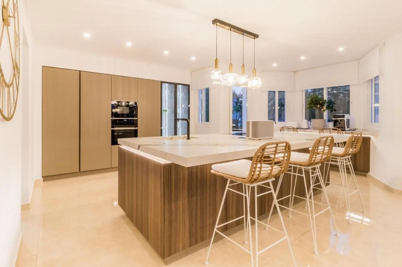 Arcadia - Avenida 28 De Las Adelfas 29680 Estepona, Malaga 0*, אסטפונה ספרד
