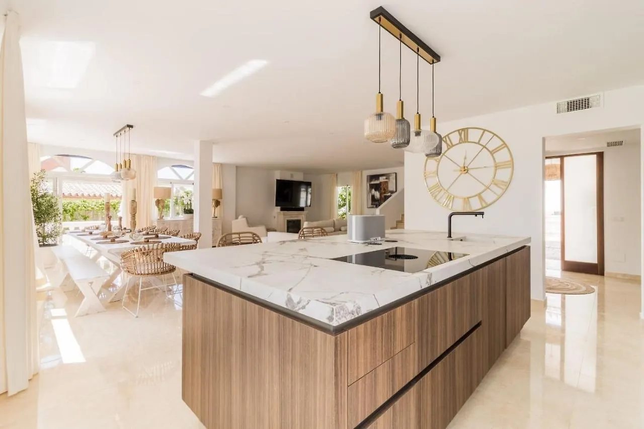Arcadia - Avenida 28 De Las Adelfas 29680 Estepona, Malaga 0*, אסטפונה ספרד